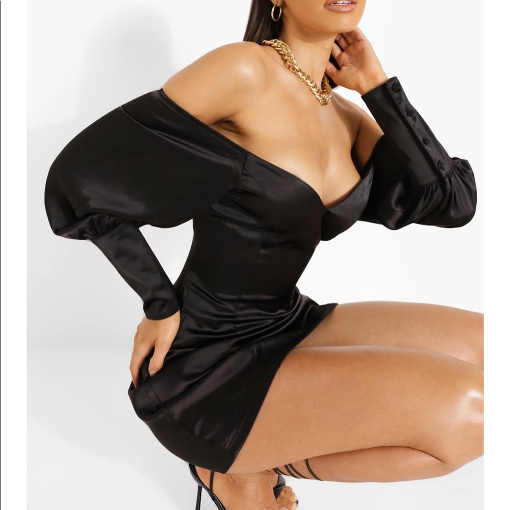 SIMILAR* Boohoo dress